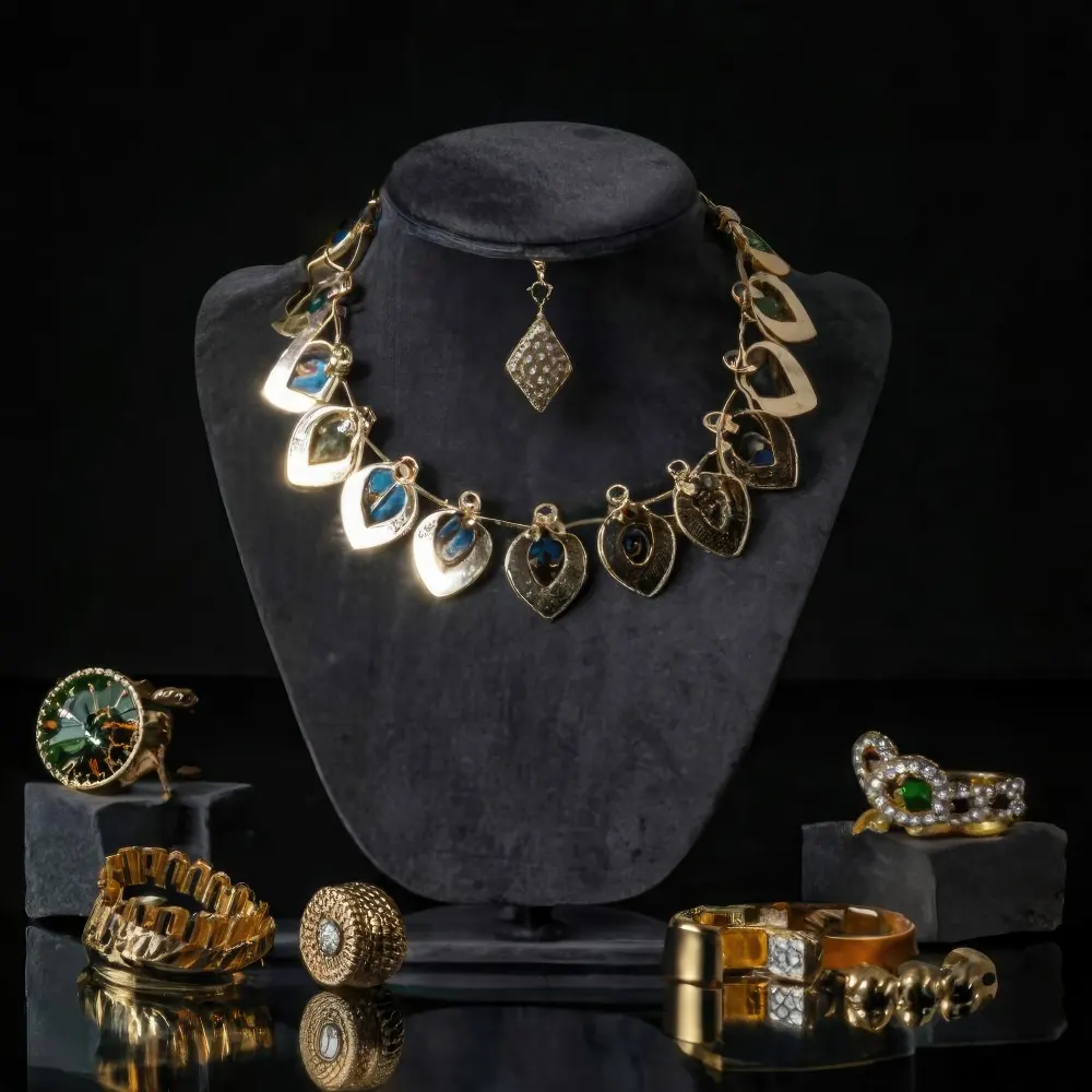 Jewelry & Accessories